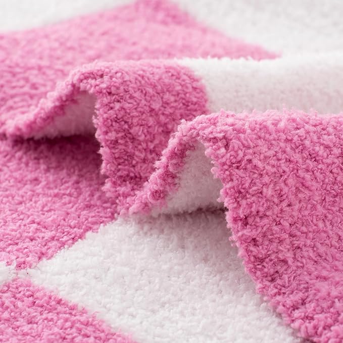 Carriediosa Checkered Throw Blanket 50" X 60", 400GSM Ultra Soft Microfiber Fuzzy Fluffy Reversible Cute Preppy Knitted Blankets Cozy Plush Fall Throws for Couch, Bed, Sofa, Hot Pink
