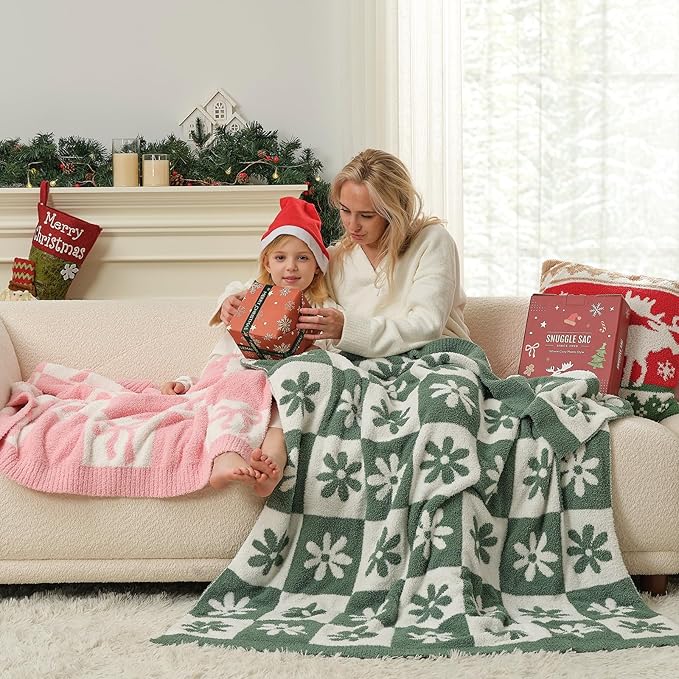 Snuggle Sac Checkered Blanket, Green Flower Throw Blanket for Christmas Couch Plaid Microfiber Fluffy Warm Cozy Fuzzy Reversible Checkerered Blankets for Sofa, Chair, Bed, 50x60 inches
