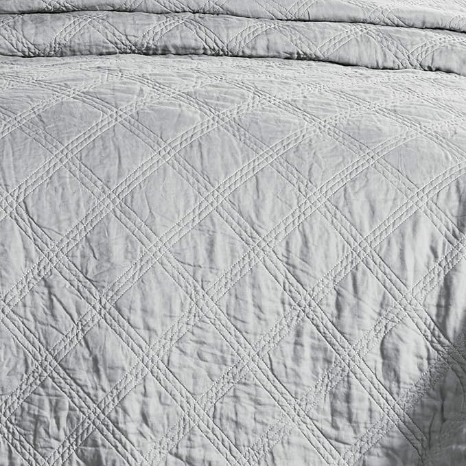 Levtex Home - 100% Linen Front/100% Cotton Back - Twin Quilt - Washed Linen - Light Grey - Quilt Size (68 x 86 in.)