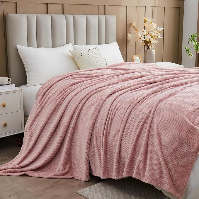 NEWCOSPLAY Super Soft Throw Blanket Dusty Pink Premium Silky Flannel Fleece Leaves Pattern Lightweight Bed Blanket All Season Use (Dusty Pink, Throw(50"x60"))