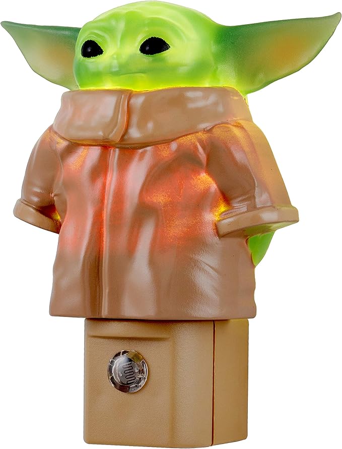 STAR WARS LED Night Light, Baby Yoda Figure, Plug-in, Dusk to Dawn Sensor, Mandalorian, Grogu, UL-Certified, Cute Nightlight for Kids, Bedroom, Bathroom, Hallway, Game Room, Gifts, 53233