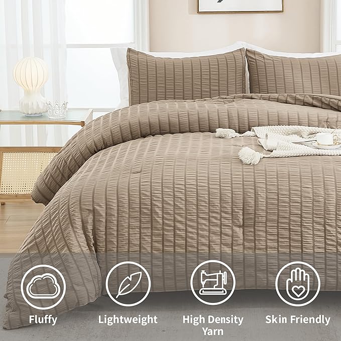 AveLom Taupe Seersucker Queen Comforter Set (90x90 inches), 3 Pieces-100% Soft Washed Microfiber Lightweight Comforter with 2 Pillowcases, All Season Down Alternative Comforter Set for Bedding