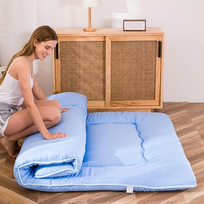 MAXYOYO Japanese Floor Mattress Futon Mattress, Thicken Sleeping Pad Foldable Roll Up Floor Futon for Adults Tatami Mat Dormitory Bed Lounger, Dusty Blue, Full Size