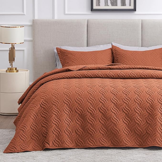 Love's cabin Quilts for Queen Bed Umber Bedspreads Bedding Set - Summer Lightweight Bedspread Comforter - Wave Pattern Bedding Coverlet for All Season - 3 Pieces (1 Quilt, 2 Pillow Shams)