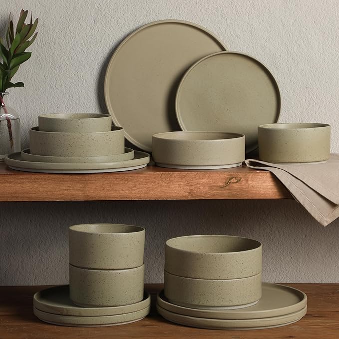 Gibson Elite Tatum Premium Porcelain Matte Reactive Glaze 16-Piece (Service for 4) Plates and Bolws Stackable Dishes Ceramic Dinnerware - Green