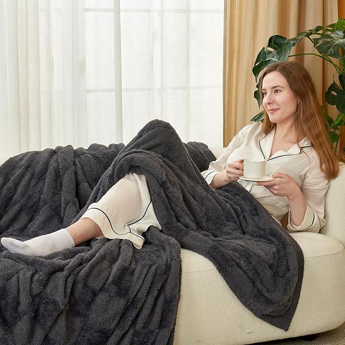 Snuggle Sac Faux Fur Checkered Blanket Twin Size with Soft Knitted Microfiber Fabric,Cozy Soft Warm Blanket for Sofa Bedroom Living Room,Solid Dark Grey,60x80 inches