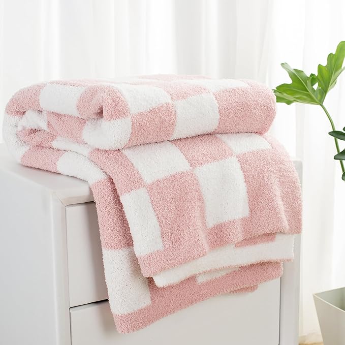 Carriediosa Checkered Throw Blanket 90" X 90" Queen, 400GSM Ultra Soft Microfiber Fuzzy Fluffy Reversible Cute Preppy Knitted Blankets Cozy Plush Fall Throws for Couch, Bed, Sofa, Dusty Pink