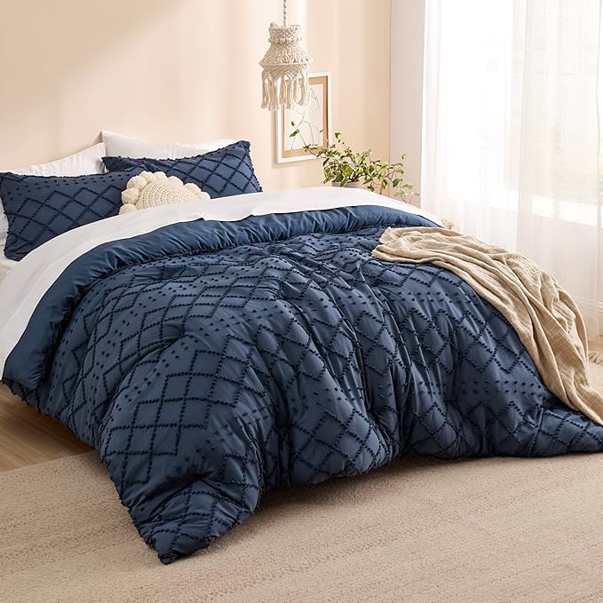 Bedsure Oversized Queen Comforter Set - Navy Blue Comforter, Boho Tufted Shabby Chic Bedding, 3 Pieces Vintage Farmhouse Bed Set for All Seasons, Fluffy Soft Bedding with 2 Pillow Shams