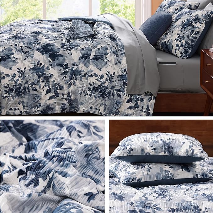 CASAAGUSTO Queen Comforter Set, 7 PCS Navy Blue Floral Comforter Set with Flowers Leaves Pattern, Soft Velvet Design for Winter Queen Size Bedding Set(90"X90")