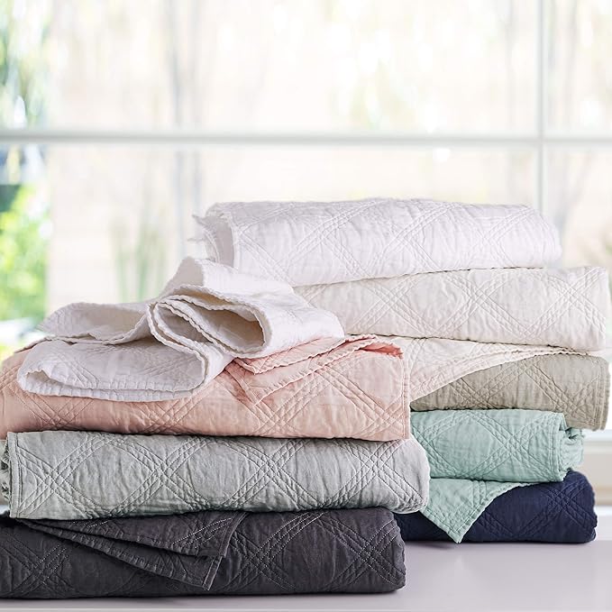 Levtex Home - 100% Linen Front/100% Cotton Back - King Quilt - Washed Linen - White - Quilt Size (106 x 92in.)