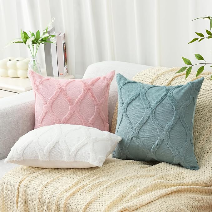 decorUhome Throw Pillow Covers 20x20 Inch Set of 2, Soft Plush Faux Fur Wool Light Pink Couch Pillow Covers, Decorative Neutral Pillow Cases for Bed Sofa Living Room Home Decor