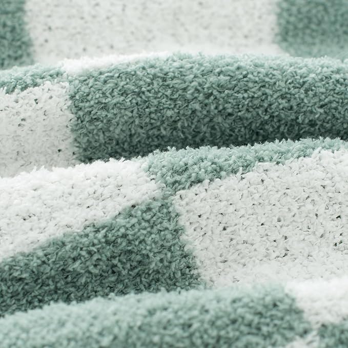 Carriediosa Checkered Throw Blanket 60" X 80" Twin, 400GSM Ultra Soft Microfiber Fuzzy Fluffy Reversible Cute Preppy Knitted Blankets Cozy Plush Fall Throws for Couch, Bed, Sofa, Sage Green