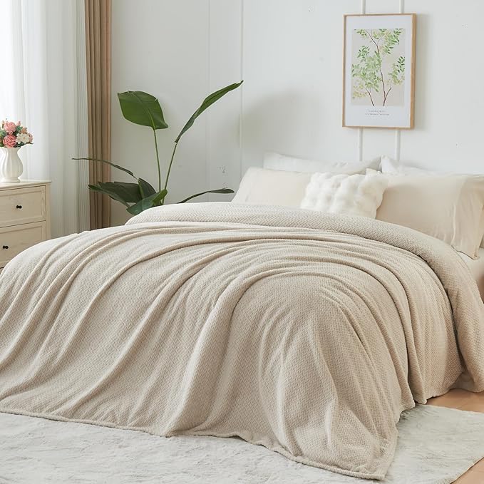 NEWCOSPLAY Super Soft King Blanket Linen Premium Silky Flannel Fleece Leaves Pattern Lightweight Bed Blanket All Season Use (Linen, King(90"x110"))