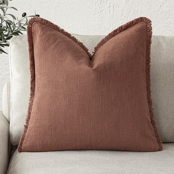 Foindtower Decorative Linen Fringe Throw Pillow Covers Cozy Boho Farmhouse Cushion Cover with Tassels Soft Accent Pillowcase for Chair Sofa Bed Living Room Home Decor, 22×22 Inch,1PC,Rust Red