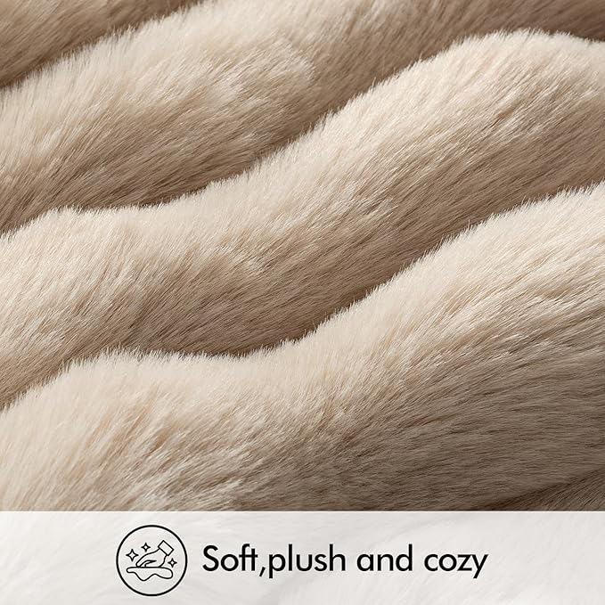 MIULEE Pack of 2 Decorative Pillow Covers Thick Soft Plush Faux Fur Lumbar Throw Pillows Luxury Home Decor for Couch Bedroom Living Room Sofa,12x20 Inch Khaki