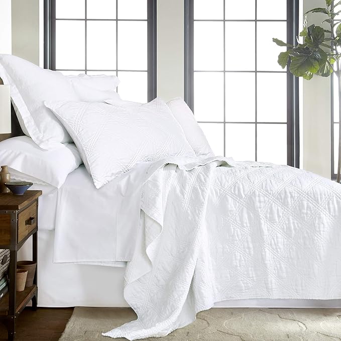 Levtex Home - 100% Linen Front/100% Cotton Back - Full/Queen Quilt - Washed Linen - White - Quilt Size (88 x 92in.)