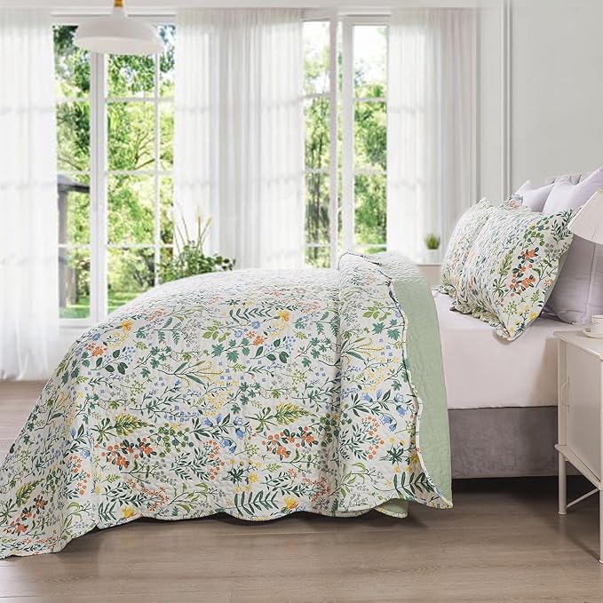 Homcosan Floral Quilt Set King Size - Soft Bohemian Bedspread Coverlet, 3 Pieces Microfiber Lightweight Quilt Bedding Set with 2 Pillow Shams for All Season Use