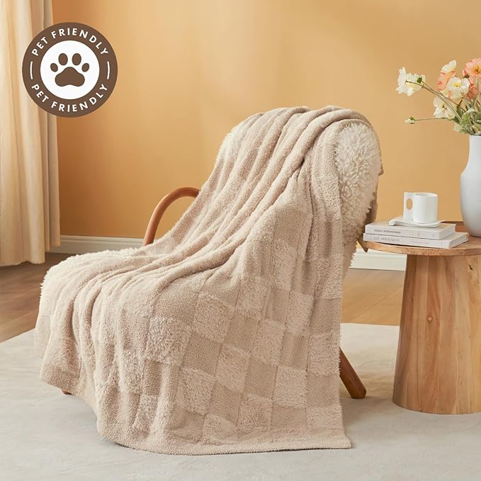Snuggle Sac Checkered Throw Blanket Faux Fur Microfiber Blankets for Couch,Cozy Soft Warm Blanket for Sofa Bedroom Living Room,Solid Beige,50x60 inches