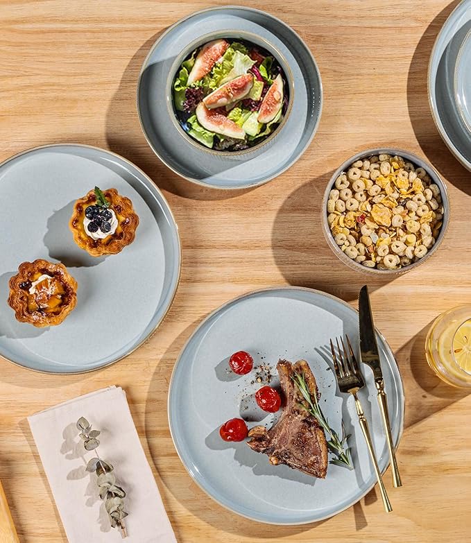 TheTerra Ceramic Dinnerware Sets for 6, 18 Pieces Porcelain Lightweight Speckled Plates and Bowls Sets, Scratch Resistant Dish Set, Oven & Microwave & Dishwasher Safe, Illusion Blue