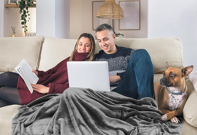 Utopia Bedding Fleece Blanket King Size Grey 300GSM Luxury Anti-Static Fuzzy Soft Microfiber Bed Blanket (90x102 Inch)