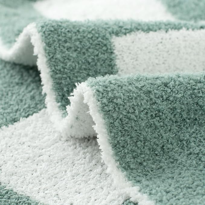 Carriediosa Checkered Throw Blanket 60" X 80" Twin, 400GSM Ultra Soft Microfiber Fuzzy Fluffy Reversible Cute Preppy Knitted Blankets Cozy Plush Fall Throws for Couch, Bed, Sofa, Sage Green