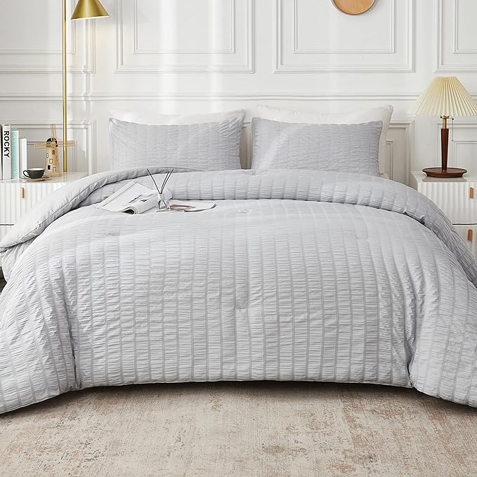 AveLom Light Gray Seersucker California King Comforter Set (104x96 inches), 3 Pieces-100% Soft Washed Microfiber Lightweight Comforter with 2 Pillowcases, All Season Down Alternative Bedding Set