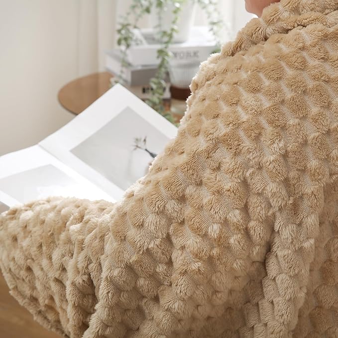 Puncuntex Beige Throw Blanket 60"×80" inches Fuzzy 3D Jacquard Decorative Flannel Fleece Super Soft Plush Cozy Blanket for Couch Sofa Chair Lightweight