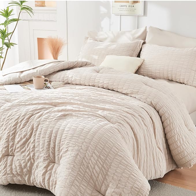 HYMOKEGE Beige Queen Comforter Set Seersucker 7 Pieces, All Season Luxury Bed in a Bag for Bedroom, Bedding Set with Comforters, Sheets, Pillowcases & Shams