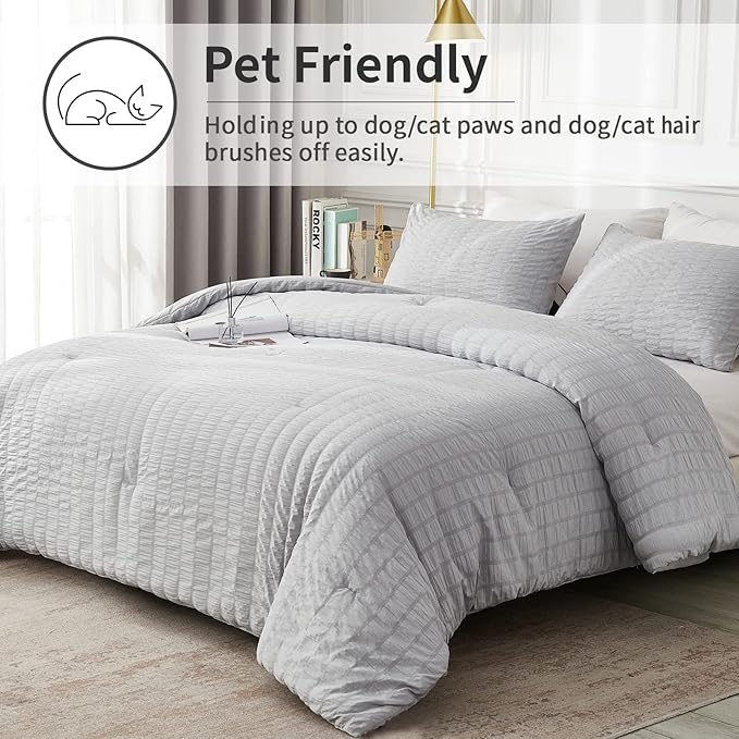 AveLom Light Gray Seersucker California King Comforter Set (104x96 inches), 3 Pieces-100% Soft Washed Microfiber Lightweight Comforter with 2 Pillowcases, All Season Down Alternative Bedding Set
