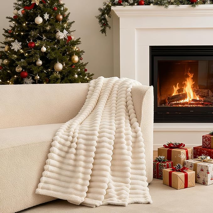 Throw Fleece Blanket for Couch - Super Soft Cozy Throw Blankets for Women,3D Striped Lightweight Blanket for Girls,All Seasons Flannel Blanket，Bed Home Decor，44x60 Inches