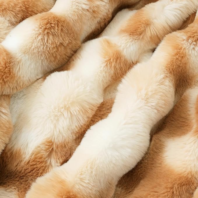 Amélie Home Faux Fur Throw Blanket, Ultra Soft Fuzzy Plush Bubble Blanket for Couch, Bed & Living Room, 60"x80", Tie-dye Kahki