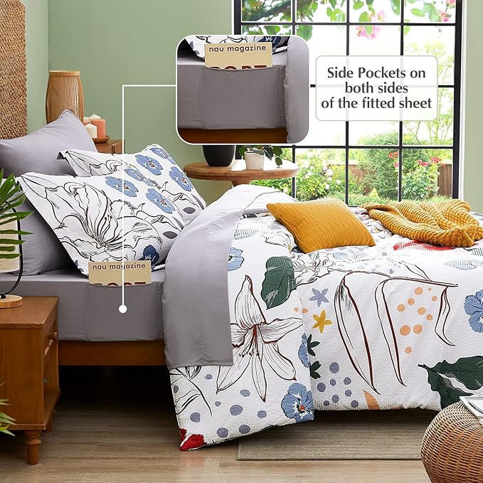 CASAAGUSTO Queen Comforter Set, 7 PCS White Floral Comforter Set with Flowers Leaves Pattern, Soft Seersucker Design All Season Microfiber Queen Size Bedding Set (90"X90"