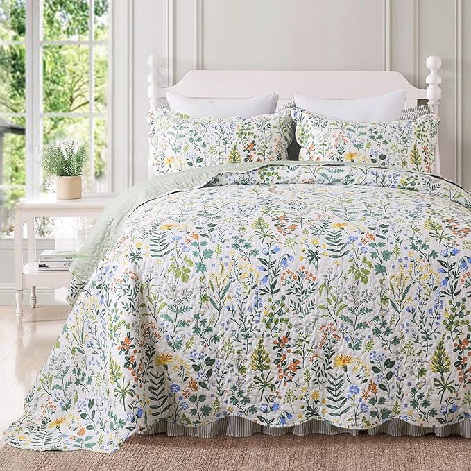 Homcosan Floral Quilt Set King Size - Soft Bohemian Bedspread Coverlet, 3 Pieces Microfiber Lightweight Quilt Bedding Set with 2 Pillow Shams for All Season Use