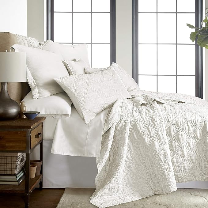 Levtex Home - 100% Linen Front/100% Cotton Back - Full/Queen Quilt - Washed Linen - Cream - Quilt Size (88 x 92in.)