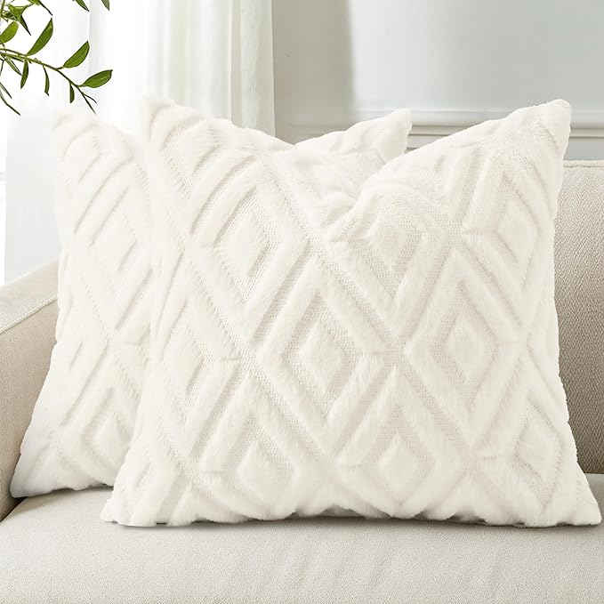decorUhome Christmas Couch Throw Pillow Covers 18x18 Set of 2, Decorative Soft Plush Faux Wool Neutral Accent Pillow Covers for Bed Sofa Living Room, Cream White