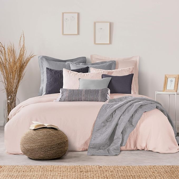 Levtex Home - 100% Linen Front/100% Cotton Back - Full/Queen Quilt - Washed Linen - Light Grey - Quilt Size (88 x 92in.)