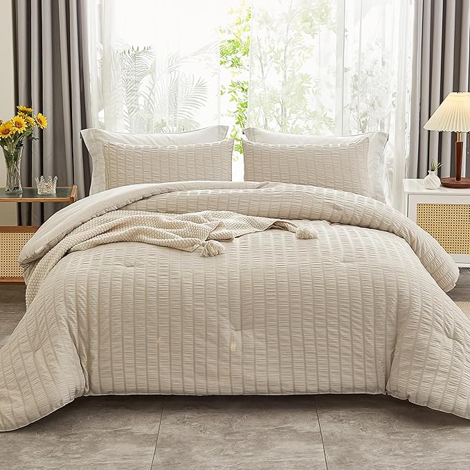 AveLom Beige Seersucker California King Comforter Set (104x96 inches), 3 Pieces-100% Soft Washed Microfiber Lightweight Comforter with 2 Pillowcases, All Season Down Alternative Bedding Set