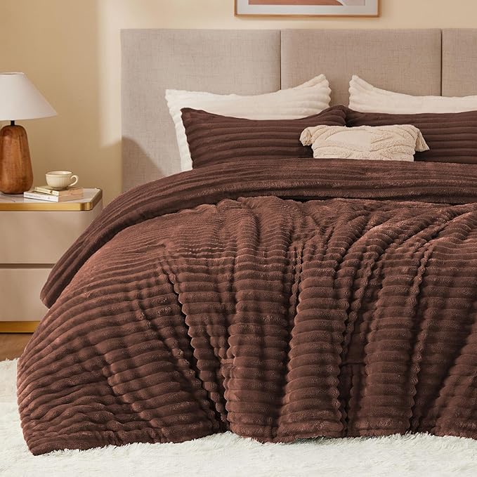 BEDELITE Fleece Twin Comforter Set -Super Soft & Warm Fluffy Hot Chotolate Bedding, Luxury Fuzzy Heavy Bed Set for Winter with 1 Pillow case