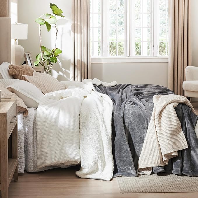 Bedsure GentleSoft Sherpa Fleece Throw Blanket for Couch - Thick and Warm Christmas Blanket for Winter, Soft Fuzzy Plush Throw Gift for Women and Men, Grey, 50x60 Inches