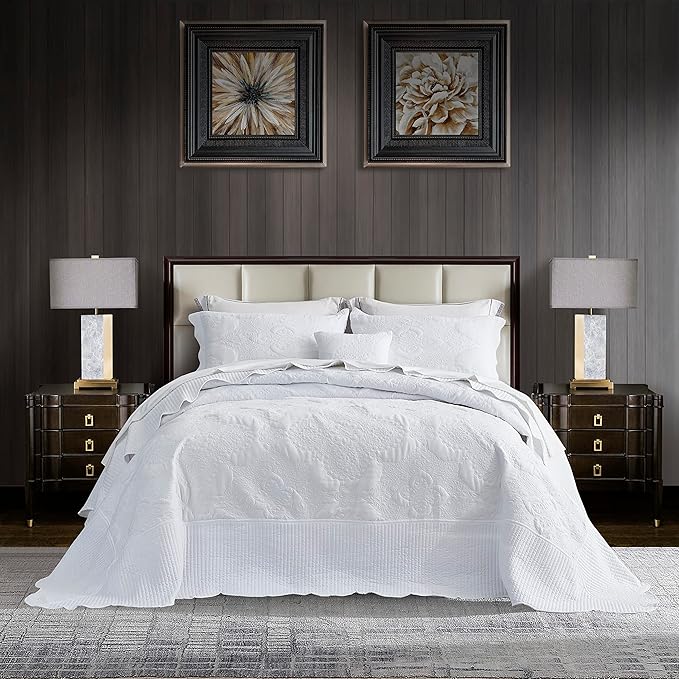 HZ & HY Oversized King Bedspread 138x122 Extra Wide, Quilted Coverlet Bedding Set, Lightweight Thin Comforter, Reversible, 5 Piece, 100% Microfiber, California/Alaskan King, White