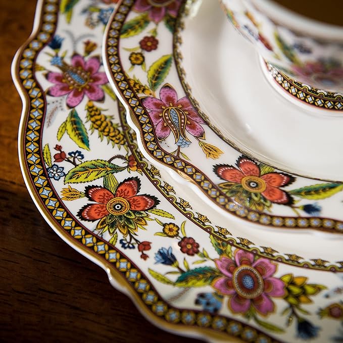 ACMLIFE Bone China Dinnerware Set for 4, 12-Piece Vintage Floral Dinnerware Set, Kitchen Plates and Bowls Set, Christmas Gifts for Women (Pink)