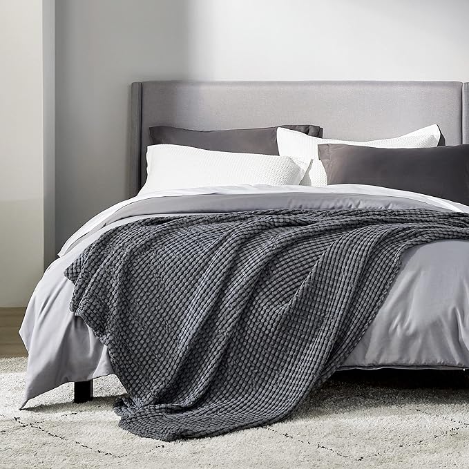 Bedsure Cooling Cotton Waffle King Size Blanket - Lightweight Breathable Summer Blanket of Rayon Derived from Bamboo for Hot Sleepers, Luxury Throws for Bed, Couch and Sofa, Dark Grey, 104x90 Inches