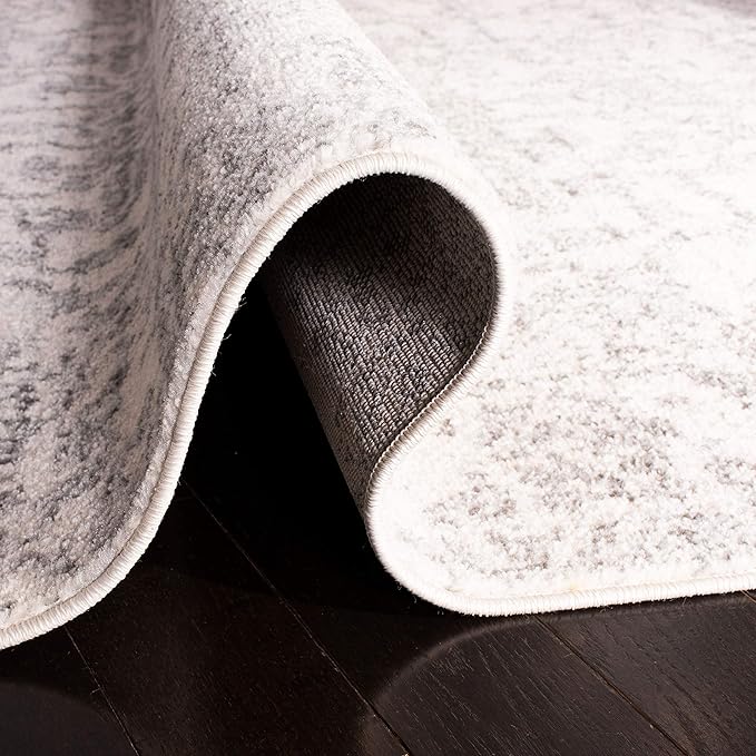 SAFAVIEH Madison Collection Area Rug - 3' Square, Silver & Ivory, Snowflake Medallion Distressed Design, Non-Shedding & Easy Care, Ideal for High Traffic Areas in Living Room, Bedroom (MAD603G)