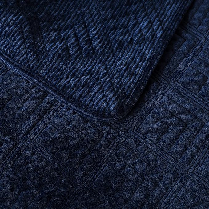 HoneiLife King Quilt Bedding Set - 3 Pieces Corduroy Quilt Sets Double Faced Velvet Bedspreads Super Soft Coverlets Reversible Bed Cover Autumn & Winter Bedding Set All Season Quilts-Navy Blue