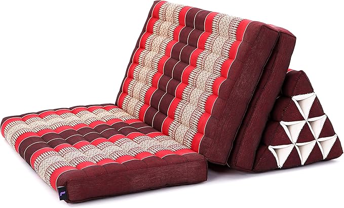Leewadee 3-Fold Mat XXL with Triangle Cushion – Firm TV Pillow, Foldable Mattress with Cushion Made of Kapok, 67 x 31 inches, Red