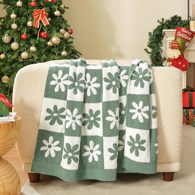 Snuggle Sac Checkered Blanket, Green Flower Throw Blanket for Christmas Couch Plaid Microfiber Fluffy Warm Cozy Fuzzy Reversible Checkerered Blankets for Sofa, Chair, Bed, 50x60 inches