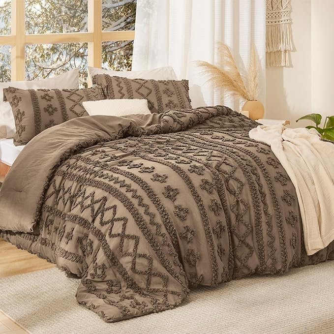 Bedsure Tufted Boho Comforter Set Queen Size - Light Brown Boho Bed Set, GentleSoft™ 3 Pieces Farmhouse Shabby Chic Embroidery Bedding, Gifts for Woman, Jacquard Queen Comforter for All Seasons