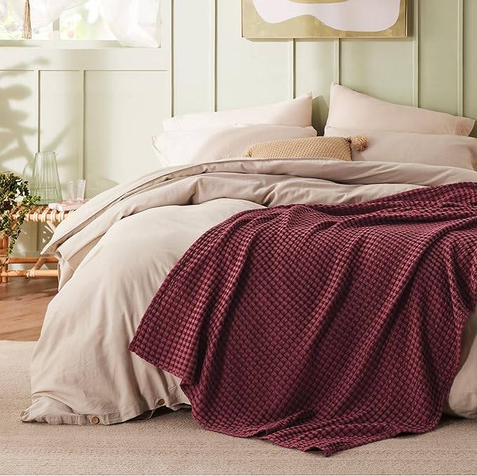 Bedsure Cooling Cotton Waffle Weave Blanket - Lightweight Breathable Blanket of Rayon Derived from Bamboo for Hot Sleepers, Luxury Throws for Bed, Couch and Sofa, Burgundy, 50x70 Inches