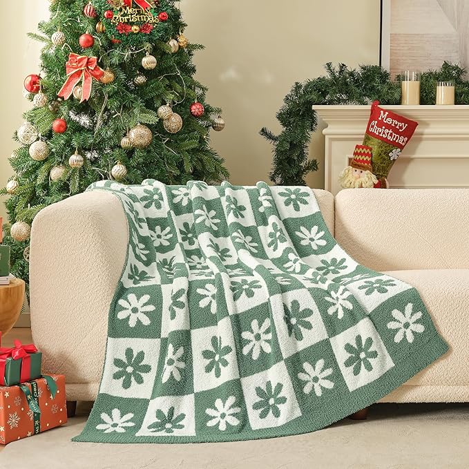 Snuggle Sac Checkered Blanket, Green Flower Throw Blanket for Christmas Couch Plaid Microfiber Fluffy Warm Cozy Fuzzy Reversible Checkerered Blankets for Sofa, Chair, Bed, 50x60 inches