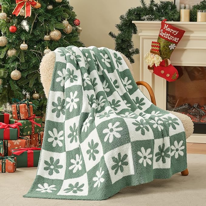 Snuggle Sac Checkered Blanket, Green Flower Throw Blanket for Christmas Couch Plaid Microfiber Fluffy Warm Cozy Fuzzy Reversible Checkerered Blankets for Sofa, Chair, Bed, 50x60 inches